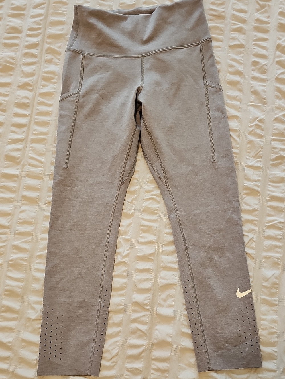 Nike Dry-Fit Size XS Gray Cropped Running Leggings with Perforated Bottom